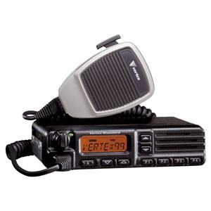 YAESU VERTEX STANDARD VX-2500 EU. Emisora movil UHF